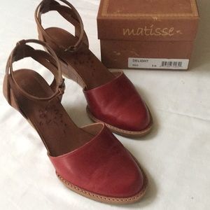Matisse “Delight” Wedges w Ankle Strap